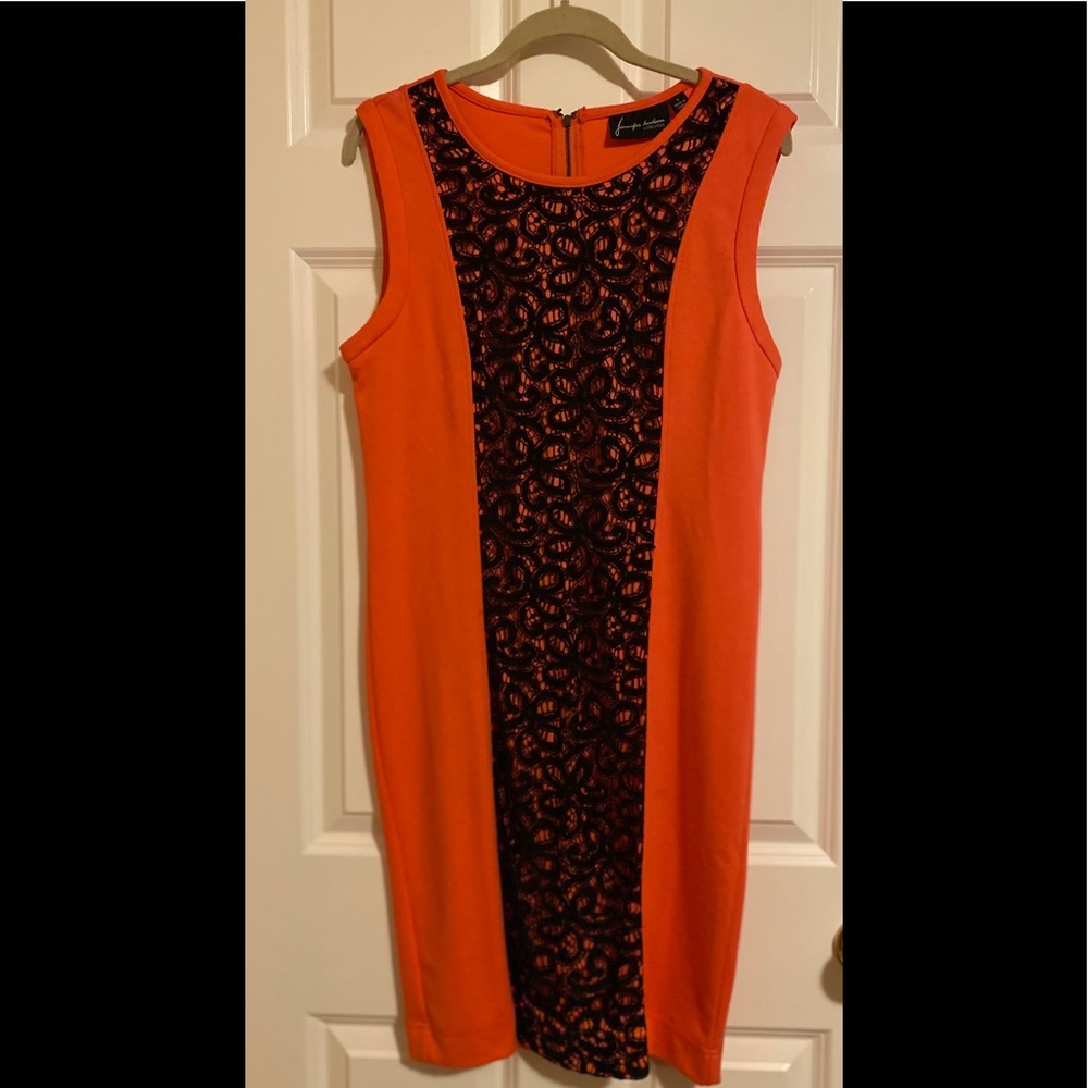 Sleeveless dress by Jennifer Hudson.
